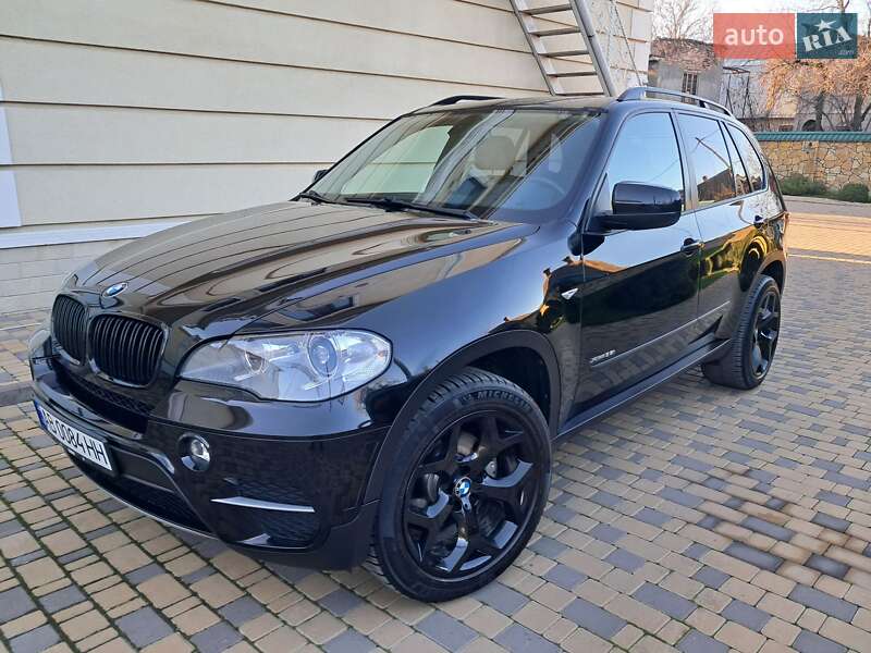 Внедорожник / Кроссовер BMW X5 2012 в Могилев-Подольске