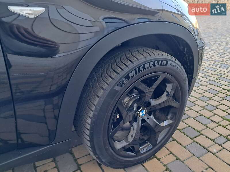 Внедорожник / Кроссовер BMW X5 2012 в Могилев-Подольске