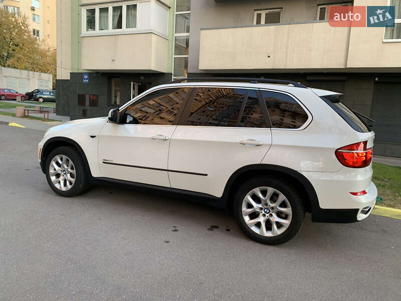 Внедорожник / Кроссовер BMW X5 2013 в Киеве