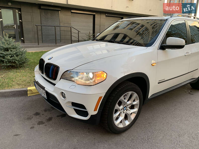 Внедорожник / Кроссовер BMW X5 2013 в Киеве