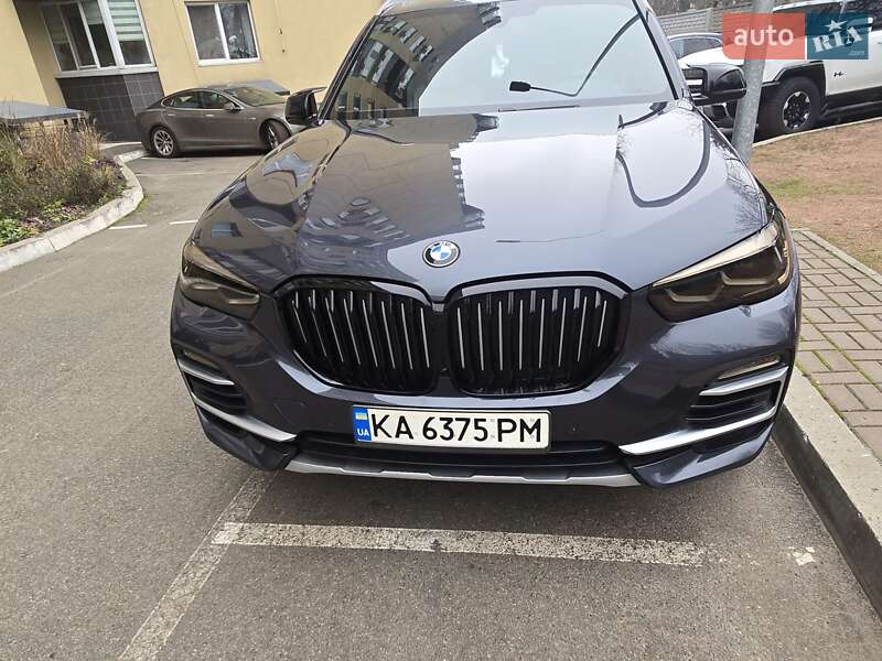 BMW X5 2019