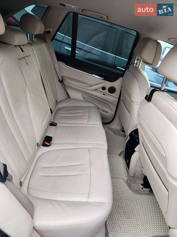 Внедорожник / Кроссовер BMW X5 2013 в Киеве