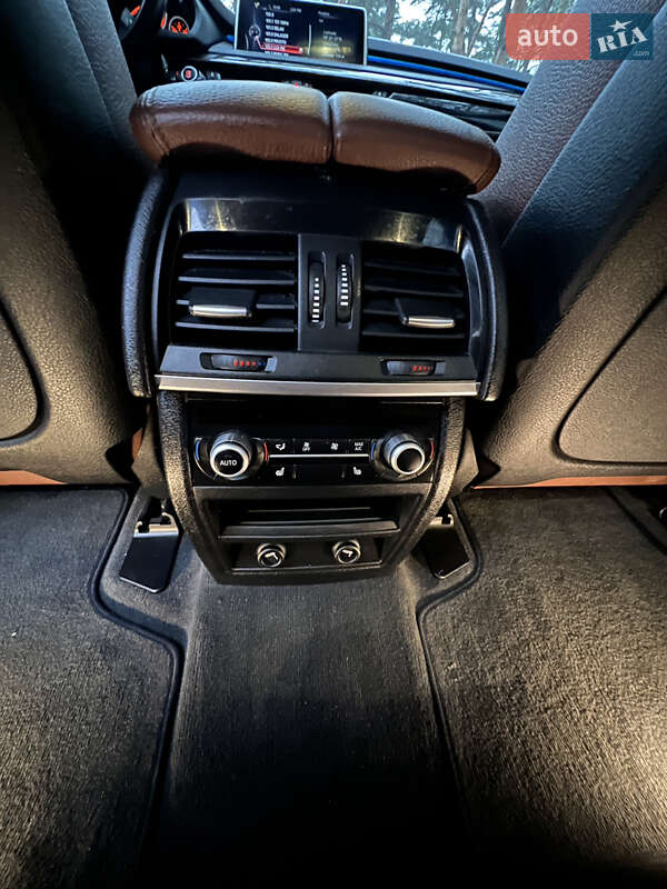 Внедорожник / Кроссовер BMW X5 2014 в Киеве