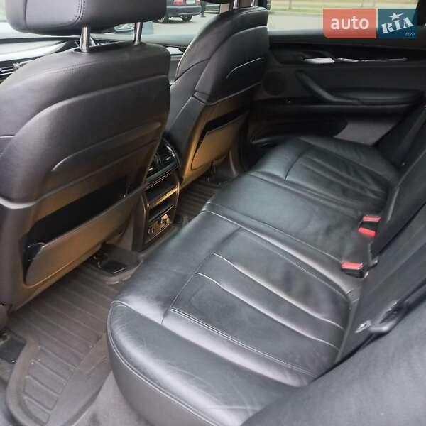 Внедорожник / Кроссовер BMW X5 2016 в Староконстантинове