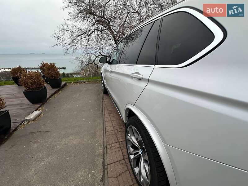 Внедорожник / Кроссовер BMW X5 2015 в Одессе