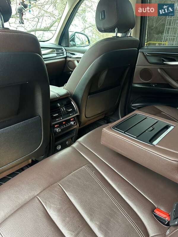 Внедорожник / Кроссовер BMW X5 2015 в Одессе