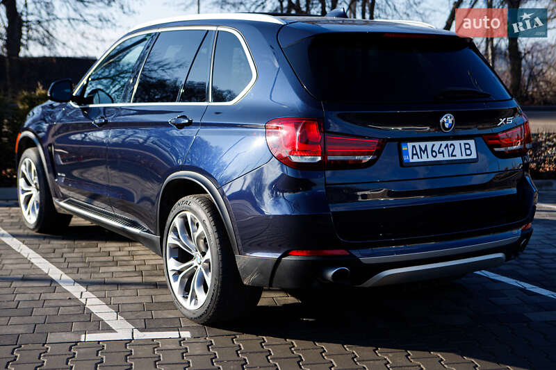 Позашляховик / Кросовер BMW X5 2016 в Вінниці