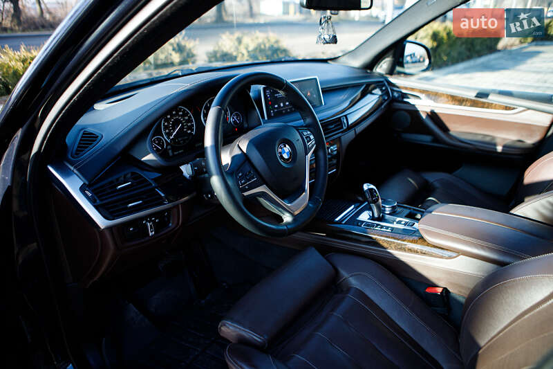 Позашляховик / Кросовер BMW X5 2016 в Вінниці