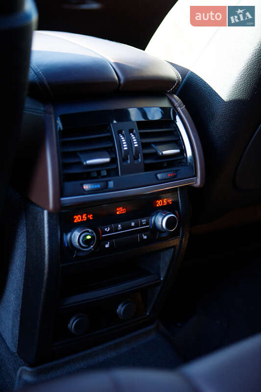 Позашляховик / Кросовер BMW X5 2016 в Вінниці