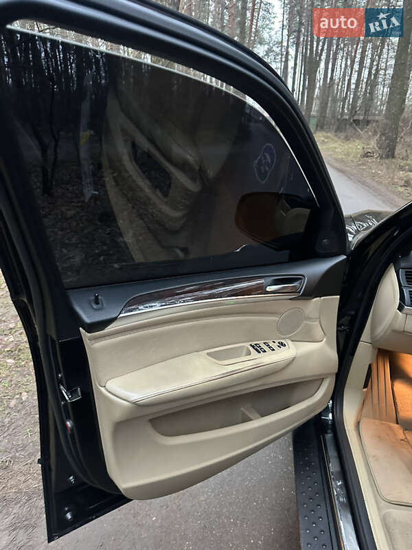 Внедорожник / Кроссовер BMW X5 2007 в Броварах