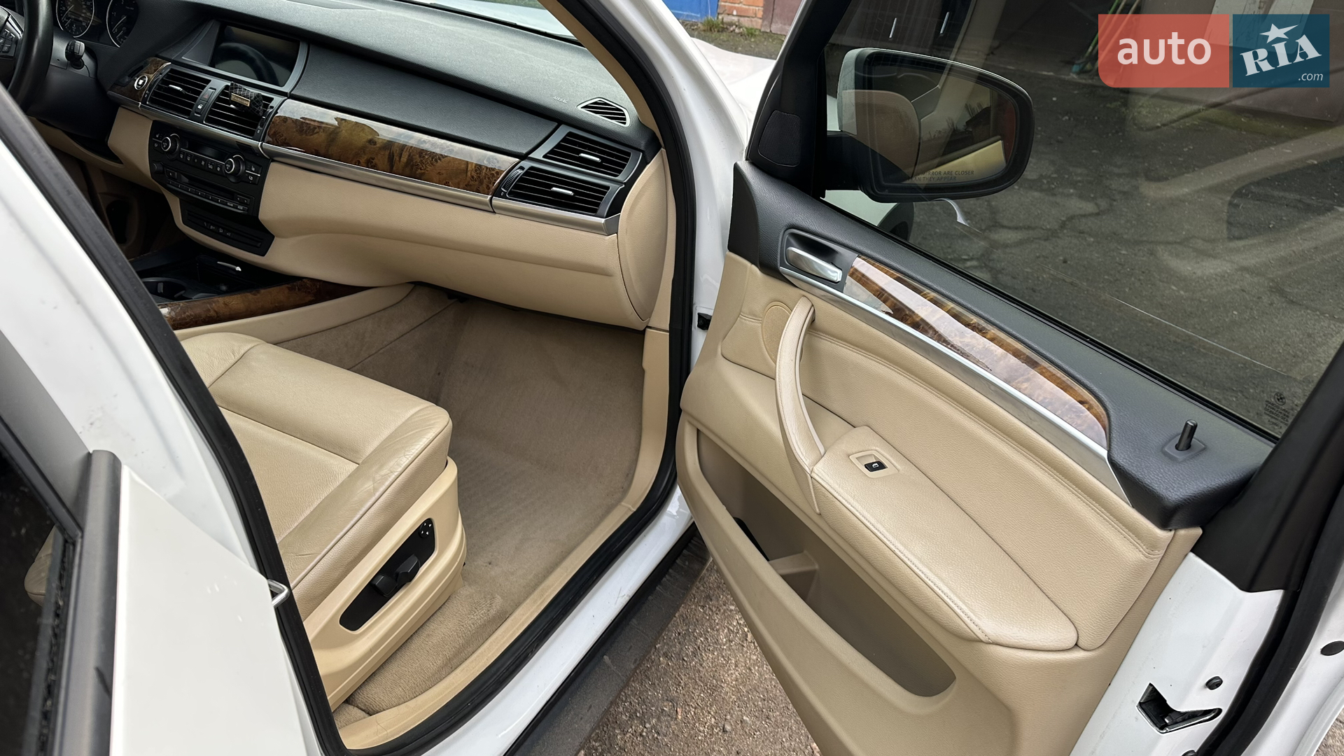 2010 BMW X5 - мініатюра 13