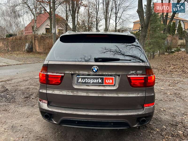 Позашляховик / Кросовер BMW X5 2010 в Києві фото 6 Позашляховик / Кросовер BMW X5 2010 в Києві