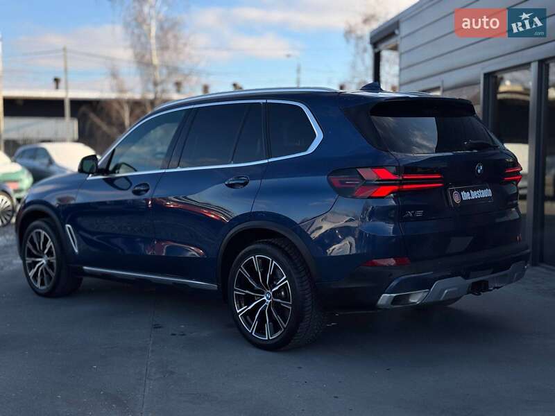 Внедорожник / Кроссовер BMW X5 2022 в Ровно