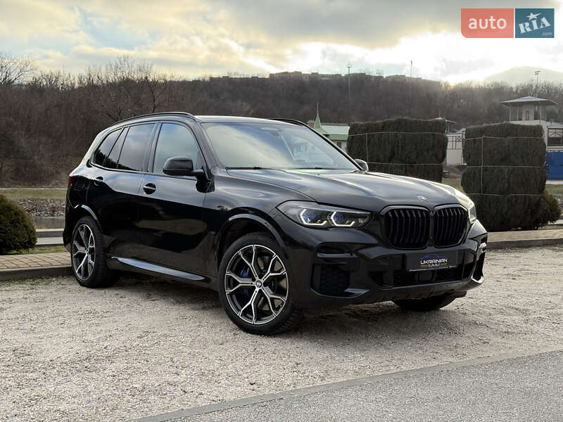 Внедорожник / Кроссовер BMW X5 2021 в Днепре