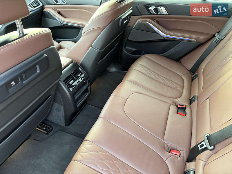 Внедорожник / Кроссовер BMW X5 2021 в Днепре