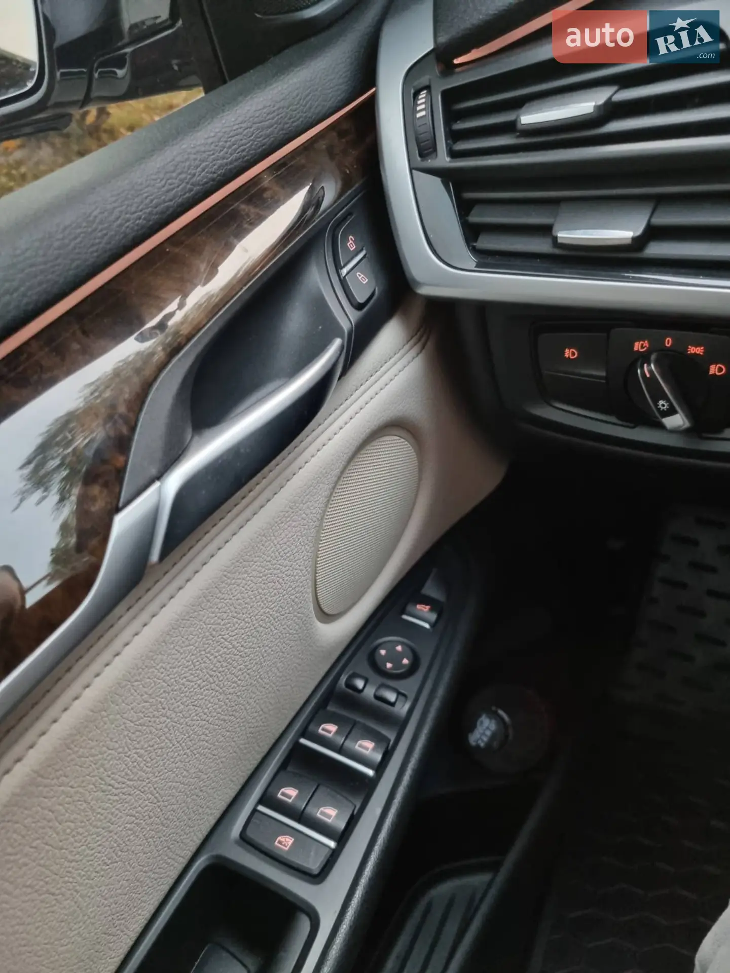 2014 BMW X5 - мініатюра 3