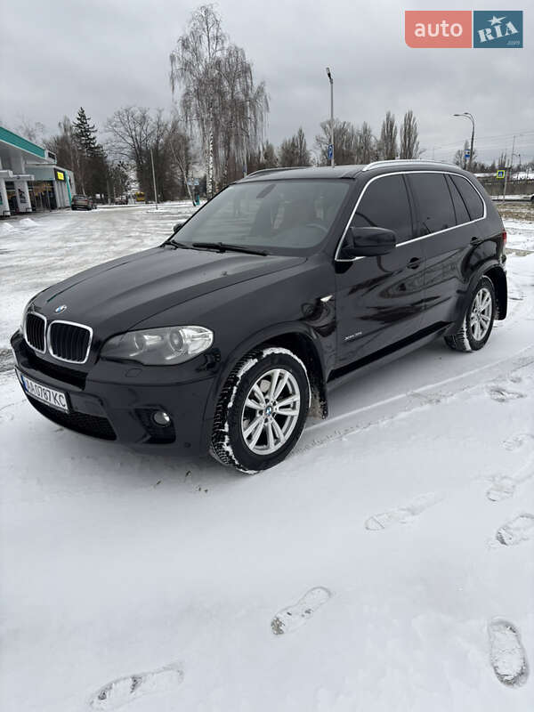 Внедорожник / Кроссовер BMW X5 2011 в Киеве