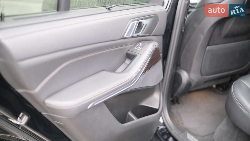 Внедорожник / Кроссовер BMW X5 2019 в Киеве