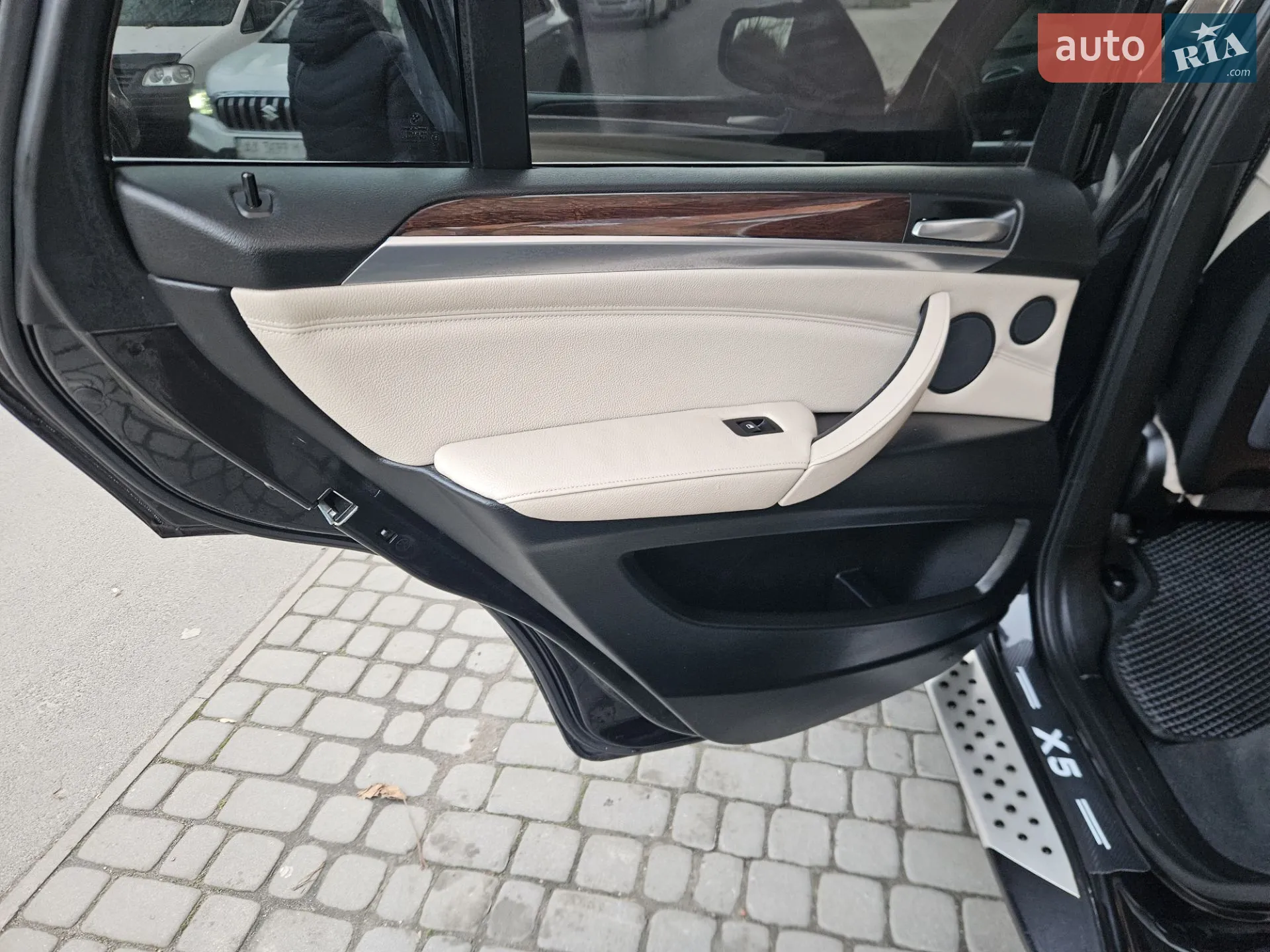 2011 BMW X5 - мініатюра 33