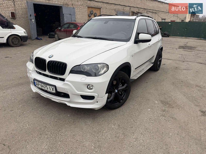 Внедорожник / Кроссовер BMW X5 2010 в Запорожье
