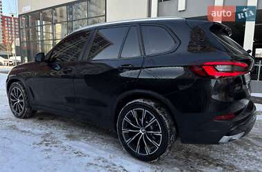 Внедорожник / Кроссовер BMW X5 2022 в Киеве