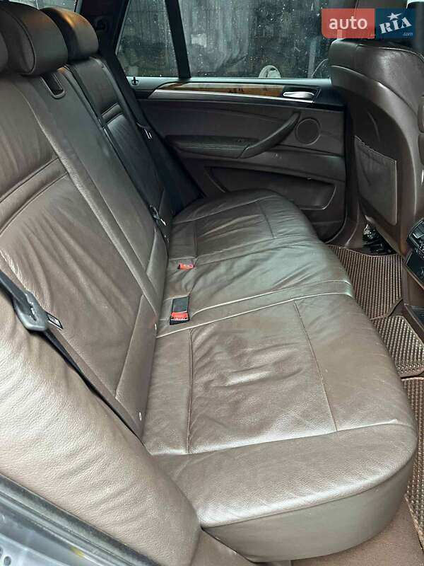 Внедорожник / Кроссовер BMW X5 2007 в Оратове