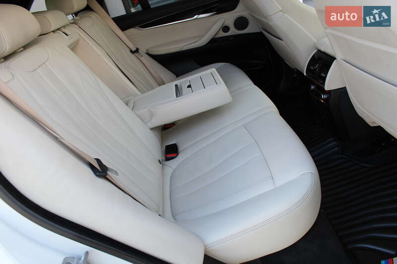 Внедорожник / Кроссовер BMW X5 2018 в Ровно