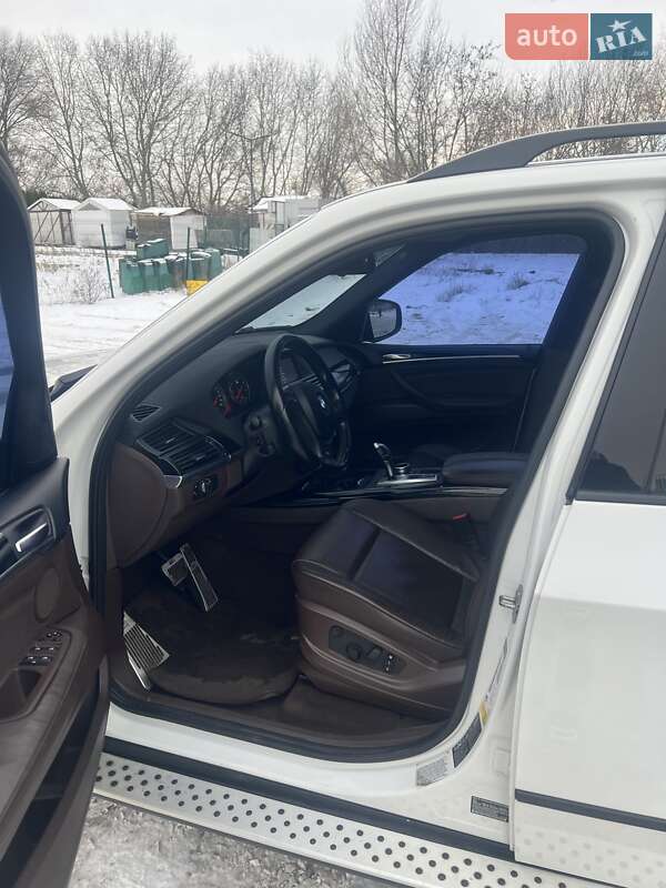 Внедорожник / Кроссовер BMW X5 2012 в Киеве