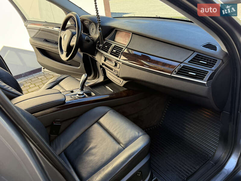 Внедорожник / Кроссовер BMW X5 2008 в Дрогобыче