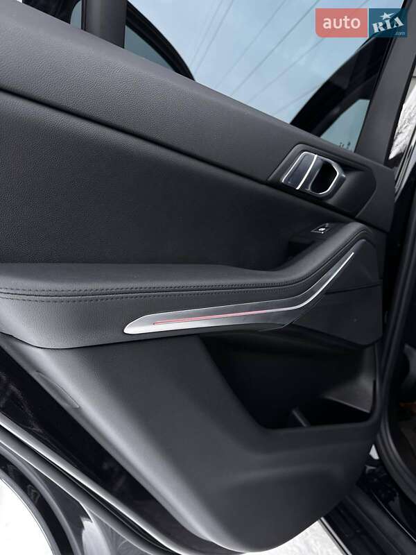 Внедорожник / Кроссовер BMW X5 2021 в Синельниково