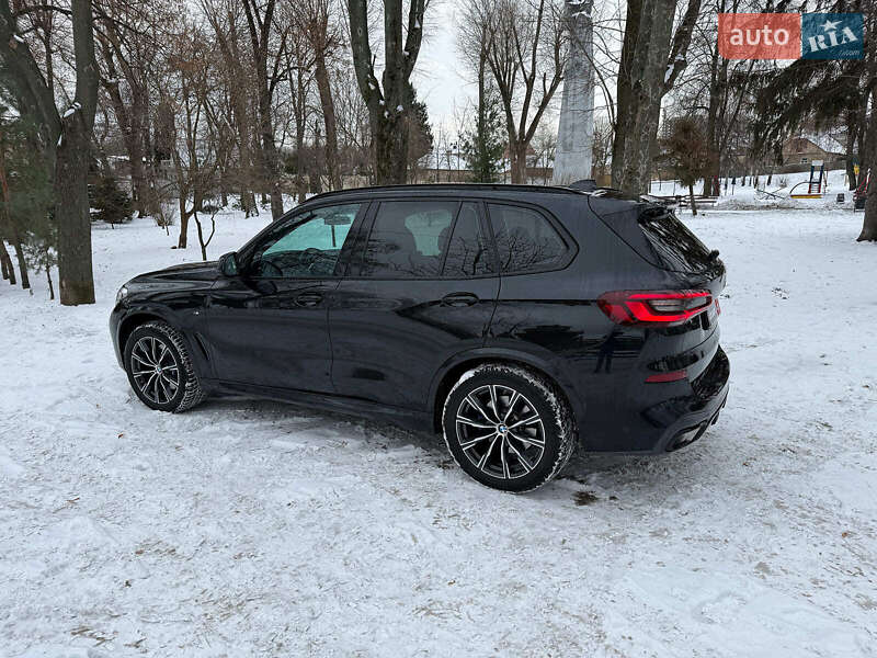 Внедорожник / Кроссовер BMW X5 2023 в Киеве