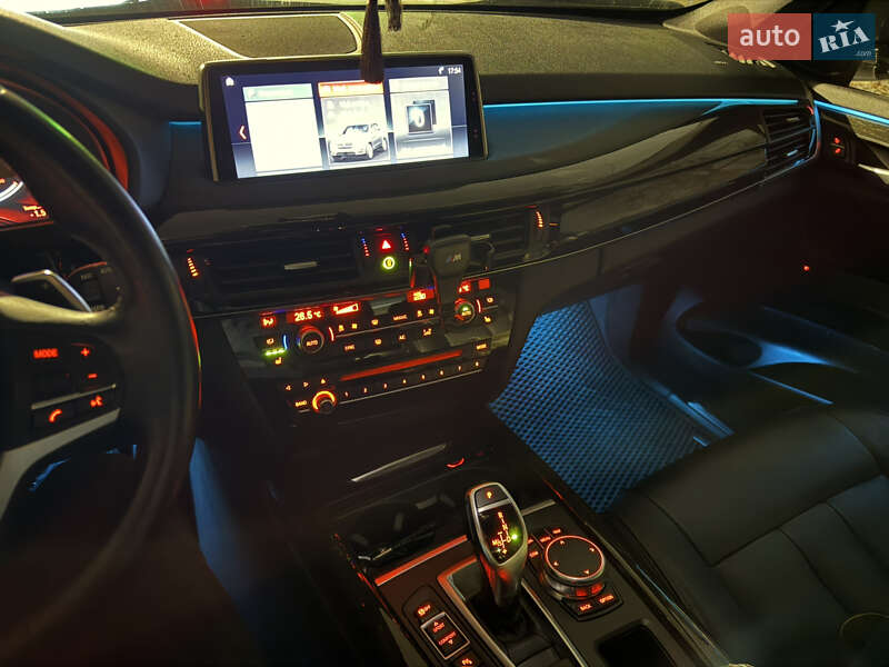 Позашляховик / Кросовер BMW X5 2018 в Чернівцях