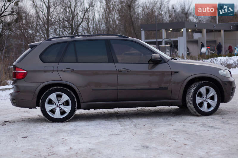 Позашляховик / Кросовер BMW X5 2012 в Києві фото 6 Позашляховик / Кросовер BMW X5 2012 в Києві