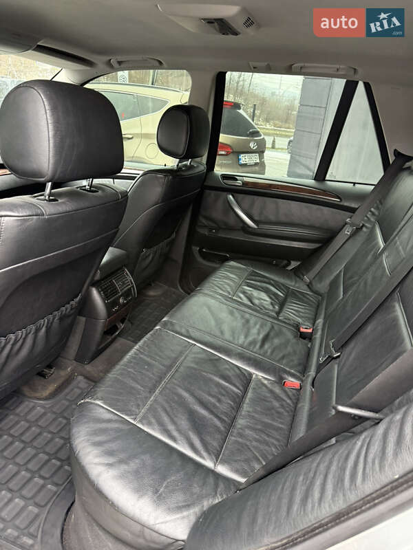 Позашляховик / Кросовер BMW X5 2004 в Чернівцях
