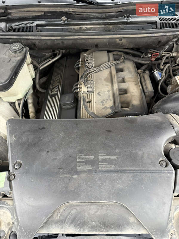 Позашляховик / Кросовер BMW X5 2004 в Чернівцях