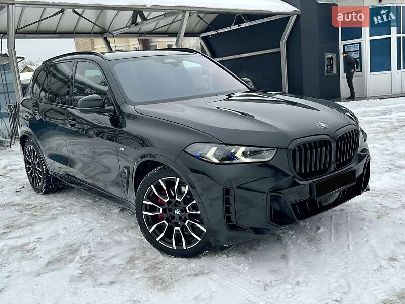 Внедорожник / Кроссовер BMW X5 2024 в Киеве