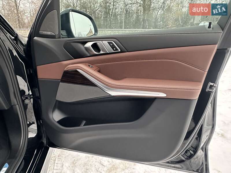 Внедорожник / Кроссовер BMW X5 2024 в Киеве