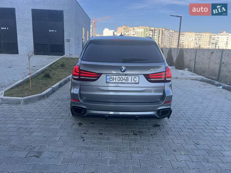 Позашляховик / Кросовер BMW X5 2015 в Южному фото 4 Позашляховик / Кросовер BMW X5 2015 в Южному