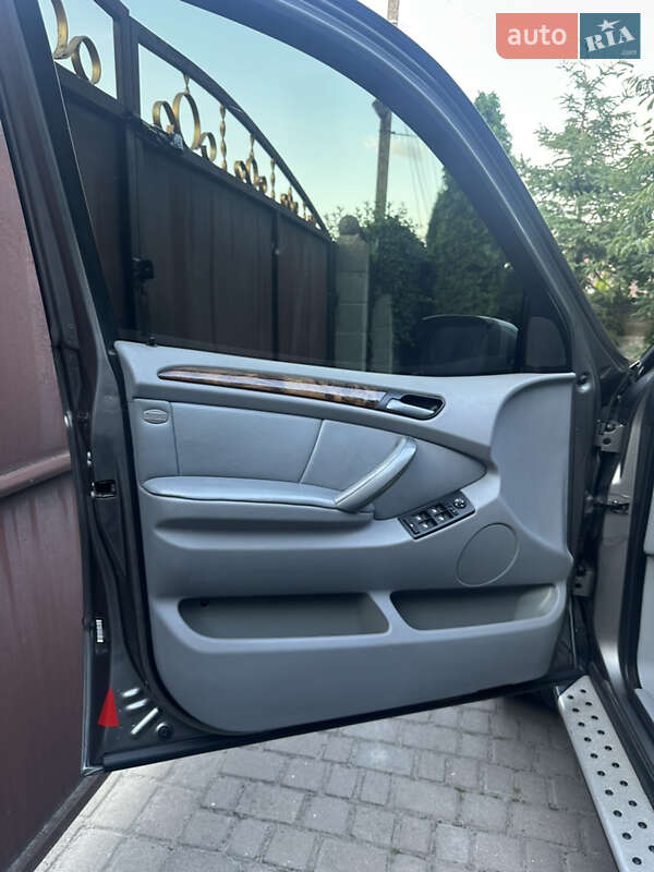 Внедорожник / Кроссовер BMW X5 2006 в Ровно
