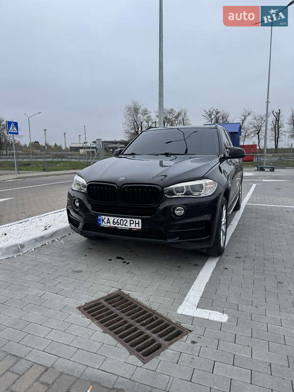 Внедорожник / Кроссовер BMW X5 2016 в Киеве