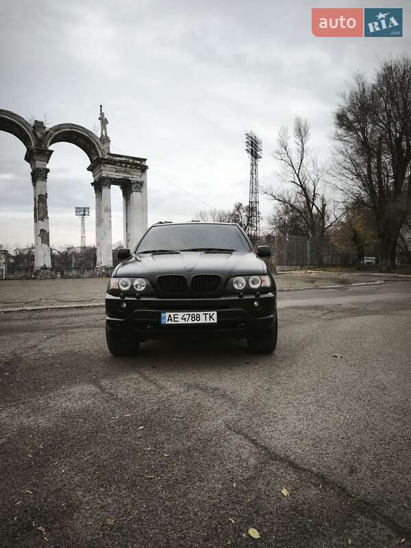 Внедорожник / Кроссовер BMW X5 2000 в Днепре