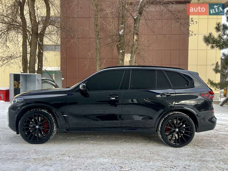 Позашляховик / Кросовер BMW X5 2023 в Дніпрі