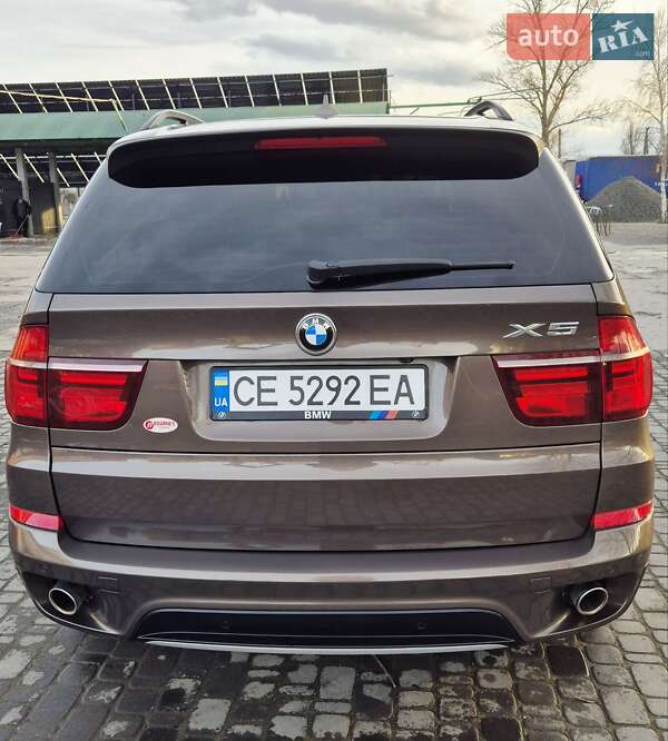 Внедорожник / Кроссовер BMW X5 2012 в Черновцах