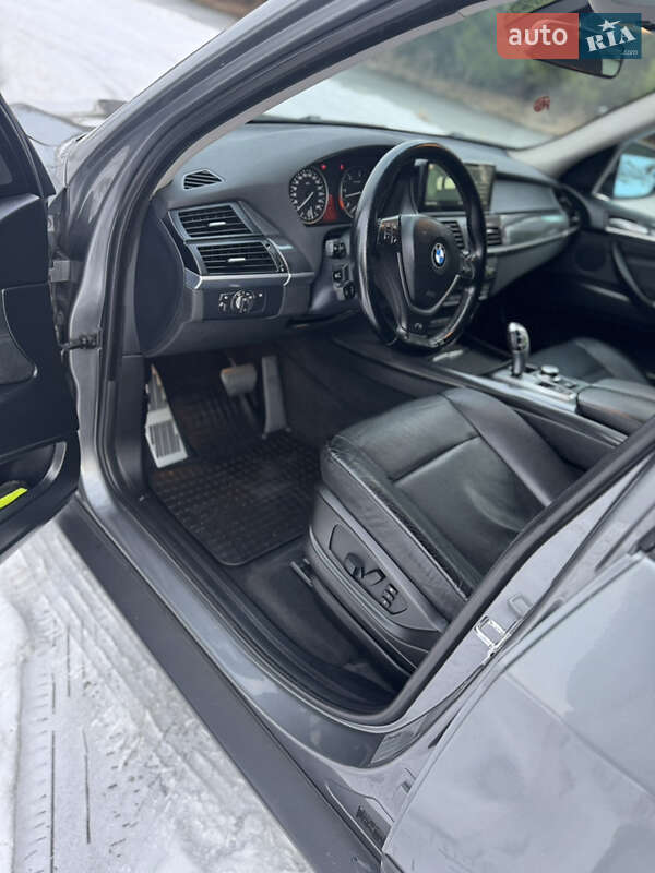 Внедорожник / Кроссовер BMW X5 2009 в Черновцах