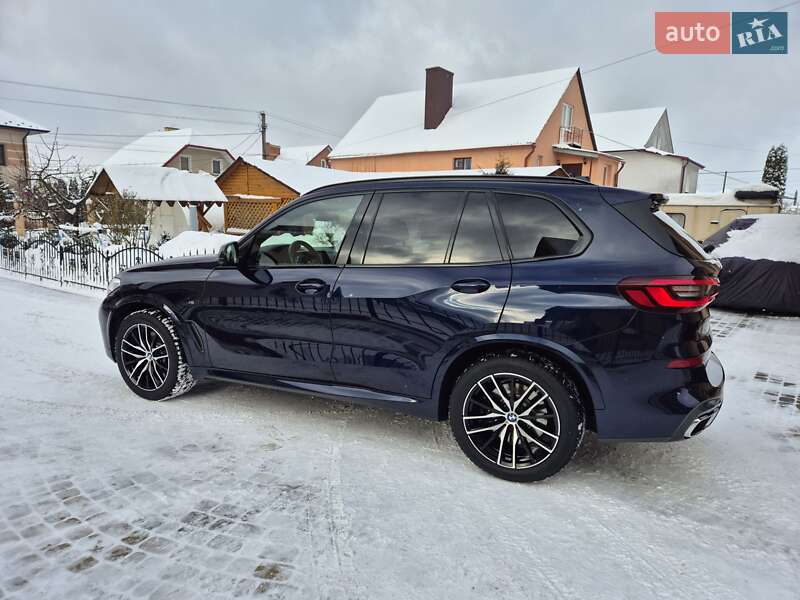 Внедорожник / Кроссовер BMW X5 2020 в Ковеле