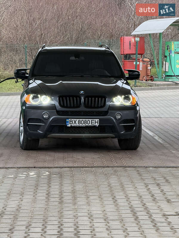 Внедорожник / Кроссовер BMW X5 2010 в Хмельницком