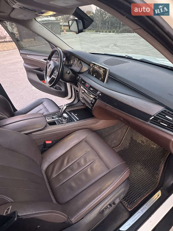 Внедорожник / Кроссовер BMW X5 2014 в Кропивницком