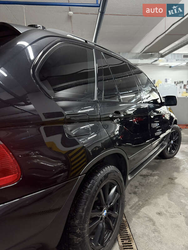 Внедорожник / Кроссовер BMW X5 2002 в Киеве