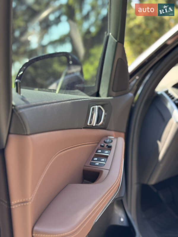 Внедорожник / Кроссовер BMW X5 2022 в Киеве