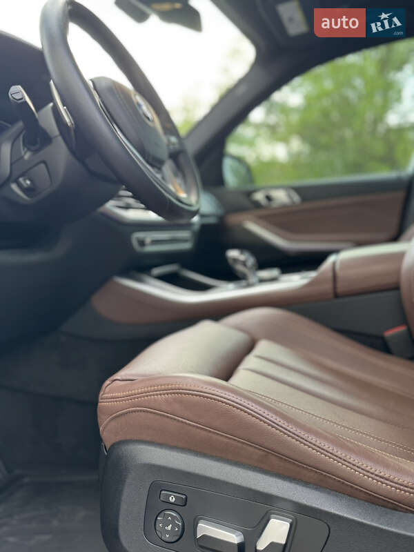 Внедорожник / Кроссовер BMW X5 2022 в Киеве